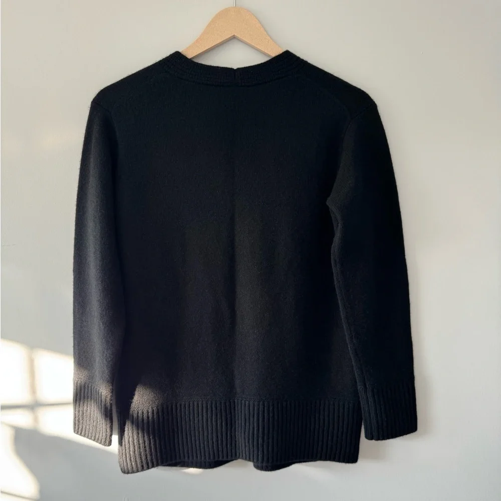 Vince 100% Cashmere V-Neck Sweater - Classic Black - Size XXS (Fits XS) - Picture 3 of 12